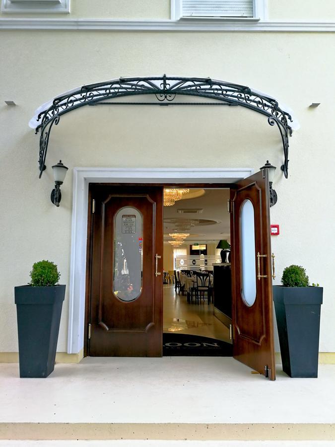 Hotel Maroon Zagreb Exteriör bild